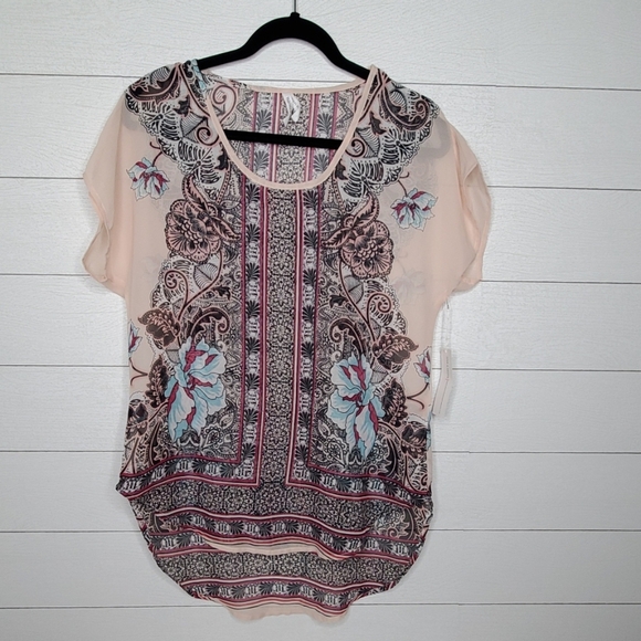 👉2 /20-LIVE 4 TRUTH | SHEER BLOUSE - Picture 1 of 4